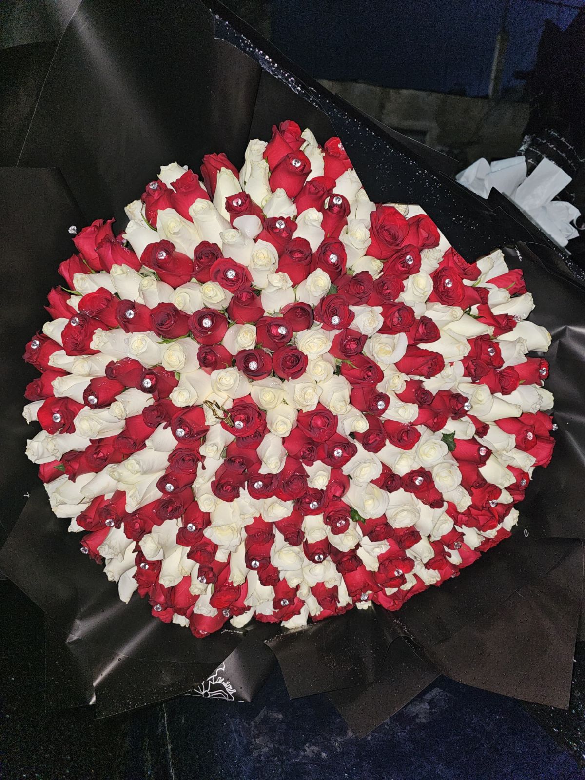300 Rosas