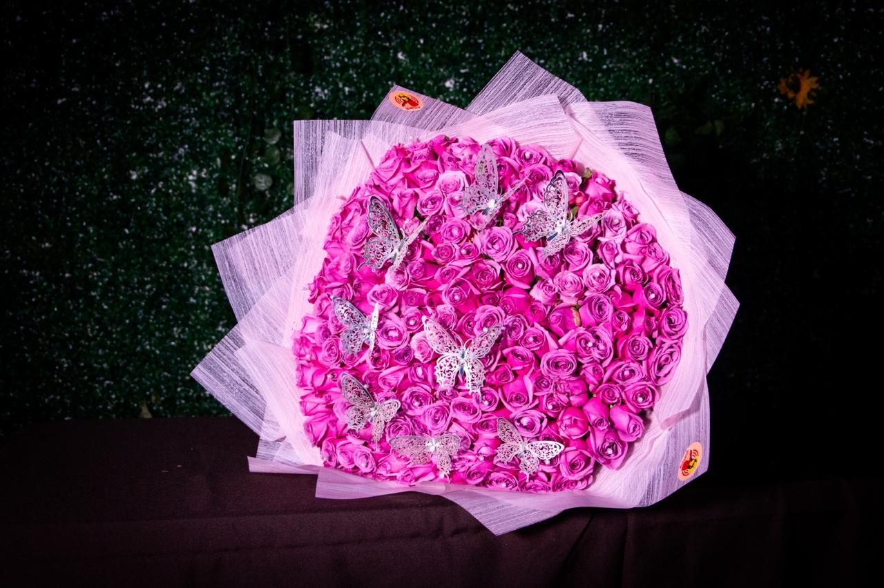 100 Rosas