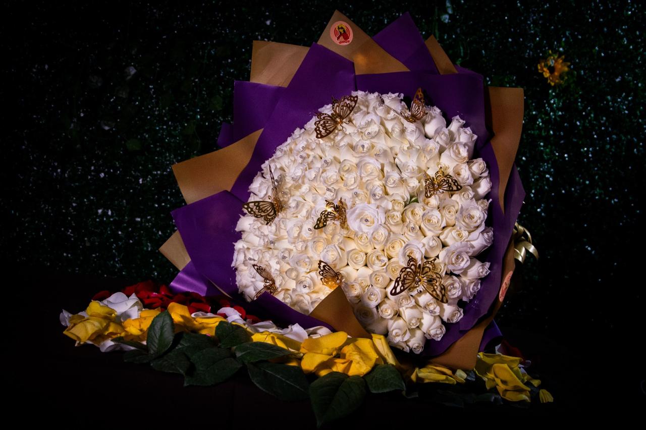 300 Rosas